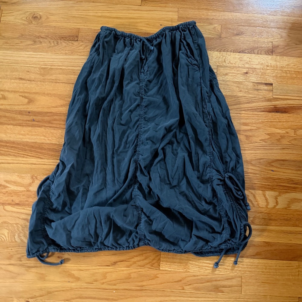 Free People Ruched Drawstring Midi Skirt Size Small Charcoal Gray Boho Pockets